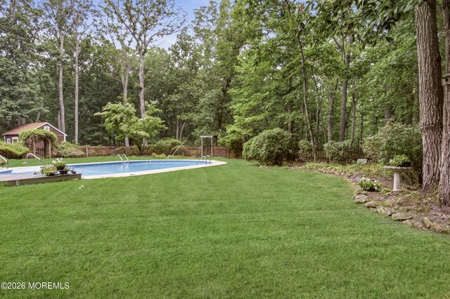 41 Butterfly Road, Jackson, NJ 08527