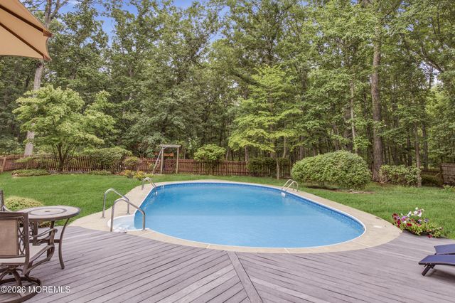 41 Butterfly Road, Jackson, NJ 08527