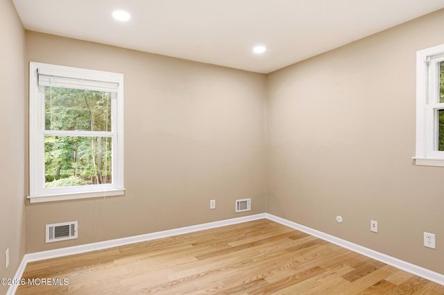 41 Butterfly Road, Jackson, NJ 08527