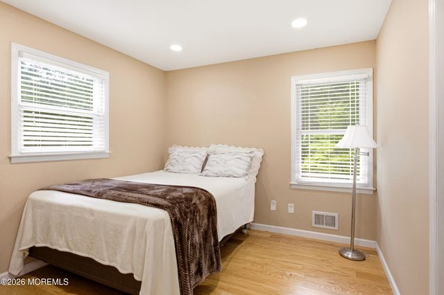 41 Butterfly Road, Jackson, NJ 08527
