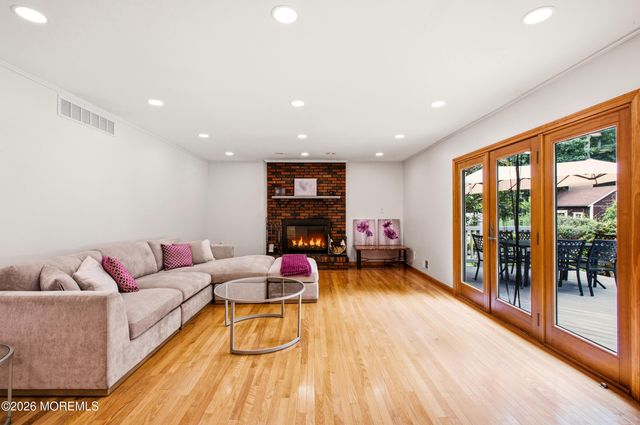 41 Butterfly Road, Jackson, NJ 08527