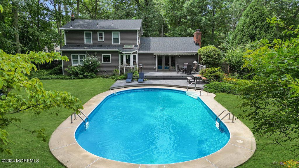 41 Butterfly Road, Jackson, NJ 08527
