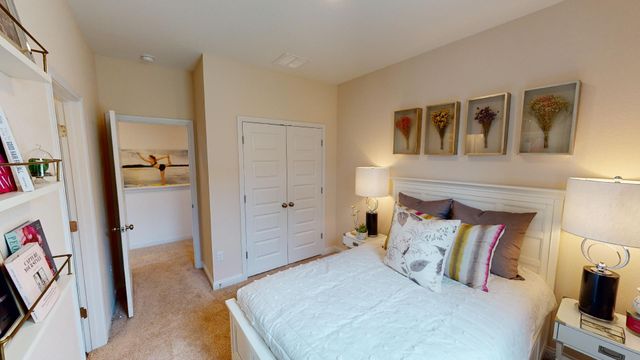 8106 Leroi DR, Austin, TX 78744