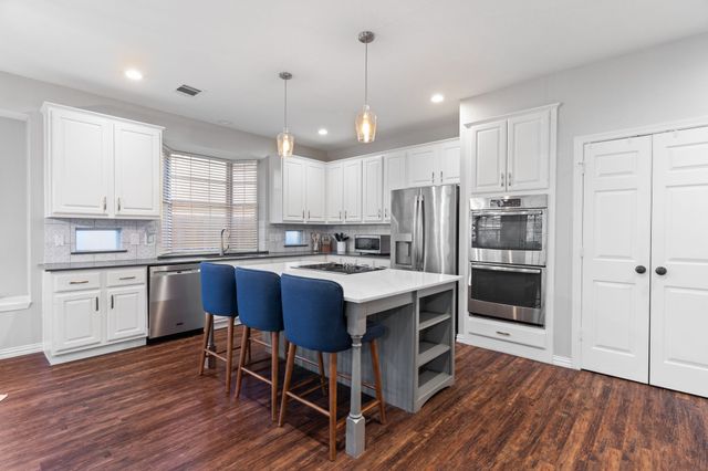 1114 Lakewood Drive, Mckinney, TX 75072