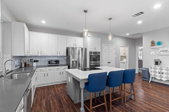 1114 Lakewood Drive, Mckinney, TX 75072