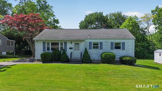 40 Easy Street, Milford, CT 06460