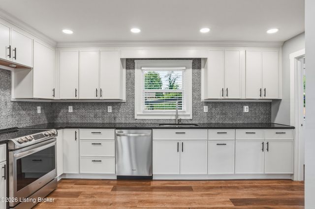 10816 Beatrice Way, Louisville, KY 40272