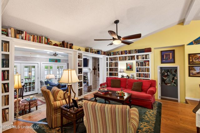 89364 E Diamondhead Drive, Diamondhead, MS 39525