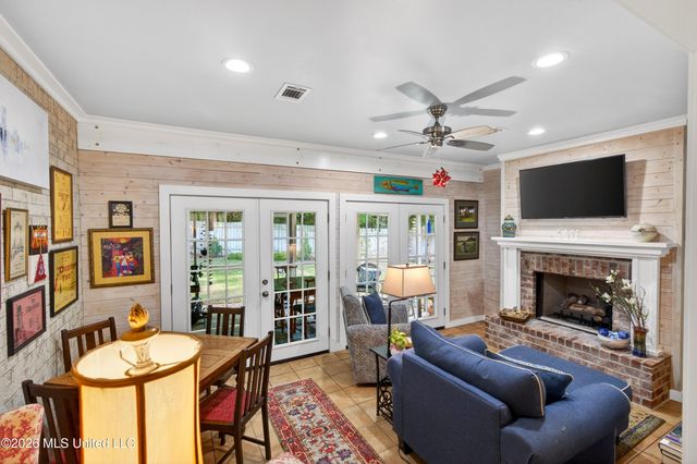 89364 E Diamondhead Drive, Diamondhead, MS 39525