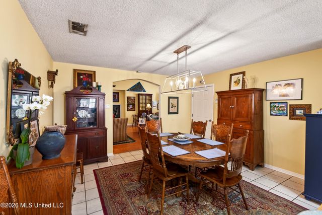 89364 E Diamondhead Drive, Diamondhead, MS 39525