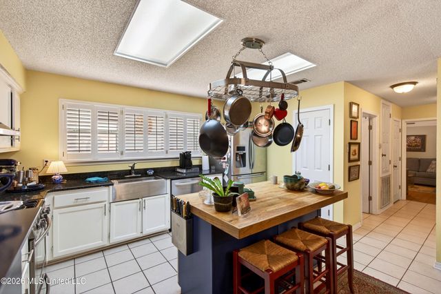 89364 E Diamondhead Drive, Diamondhead, MS 39525
