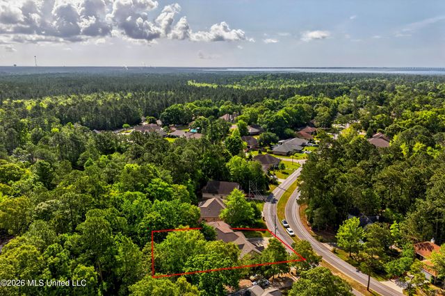 89364 E Diamondhead Drive, Diamondhead, MS 39525