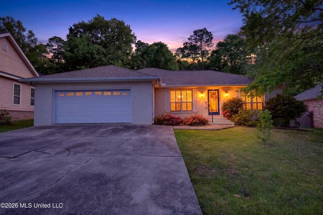 89364 E Diamondhead Drive, Diamondhead, MS 39525
