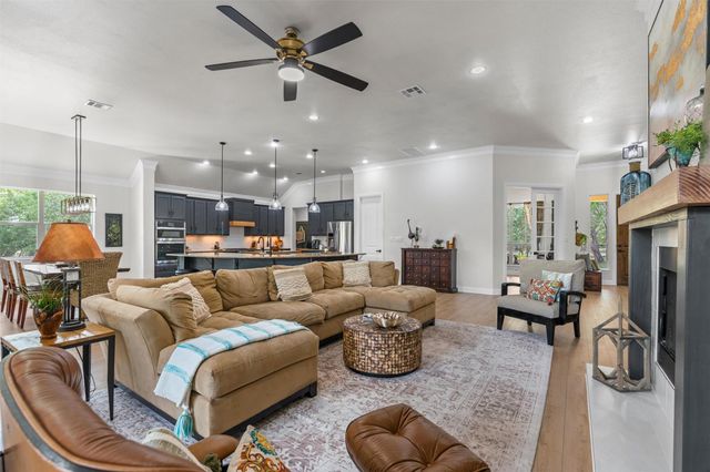 3740 County Road 207, Liberty Hill, TX 78642