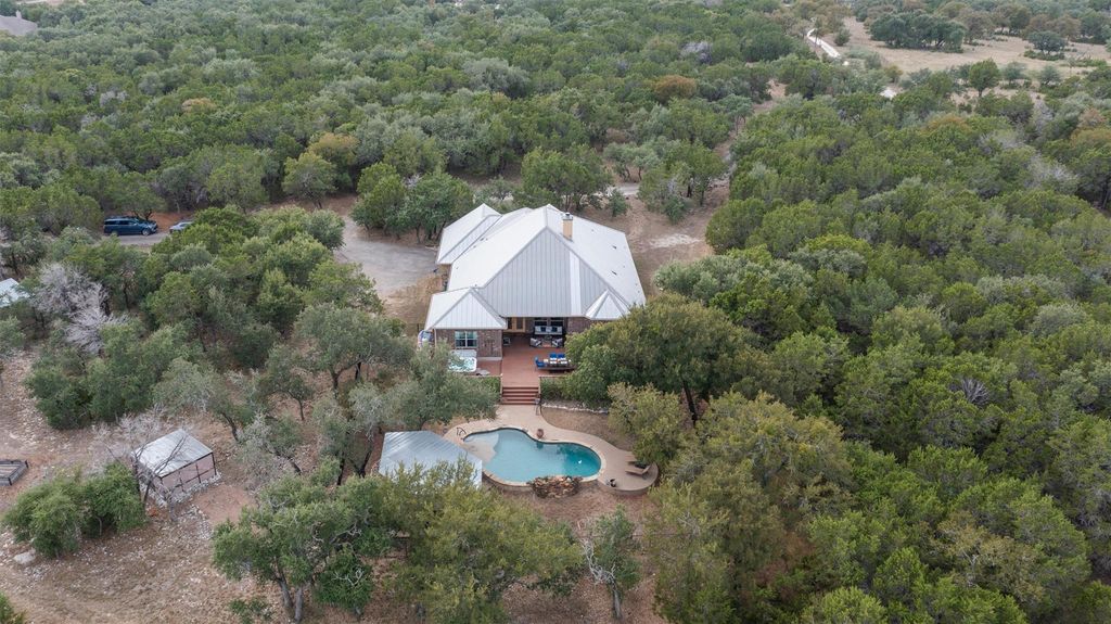 3740 County Road 207, Liberty Hill, TX 78642