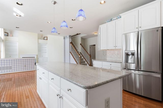 1034 GLENDEVON DR, Ambler, PA 19002