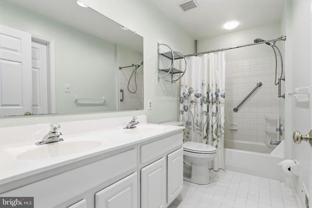 1034 GLENDEVON DR, Ambler, PA 19002