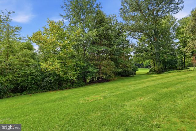 1034 GLENDEVON DR, Ambler, PA 19002