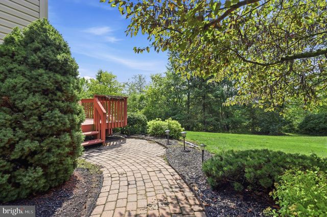 1034 GLENDEVON DR, Ambler, PA 19002