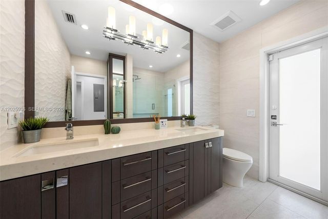 15421 SW 79th Avenue, Palmetto Bay, FL 33157