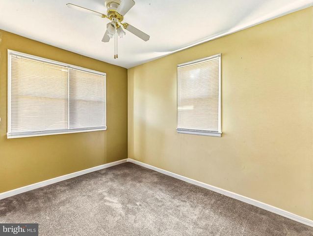 566 MUHLENBERG AVE, Wenonah, NJ 08090