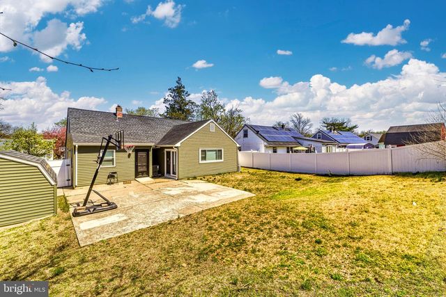 566 MUHLENBERG AVE, Wenonah, NJ 08090