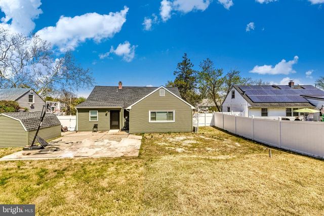 566 MUHLENBERG AVE, Wenonah, NJ 08090