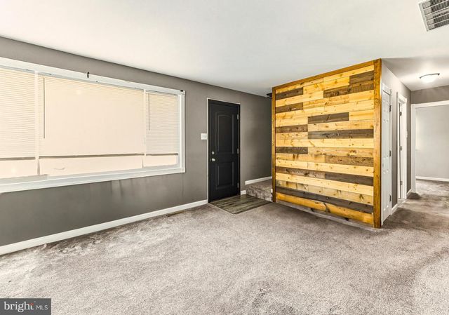 566 MUHLENBERG AVE, Wenonah, NJ 08090