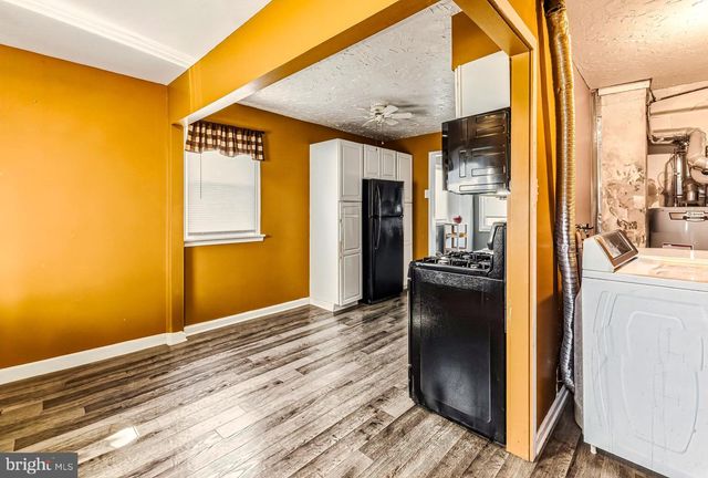 566 MUHLENBERG AVE, Wenonah, NJ 08090