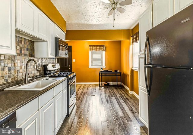 566 MUHLENBERG AVE, Wenonah, NJ 08090