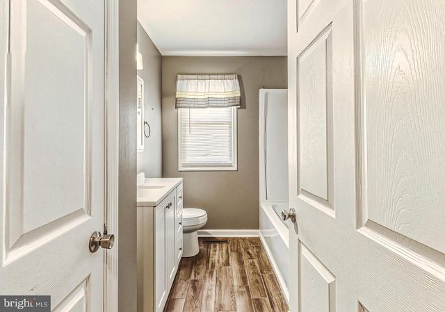 566 MUHLENBERG AVE, Wenonah, NJ 08090