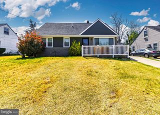 566 MUHLENBERG AVE, Wenonah, NJ 08090