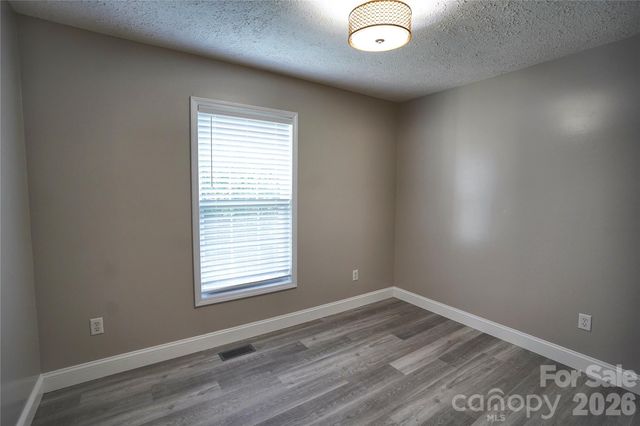43 Moore Avenue, Asheville, NC 28806