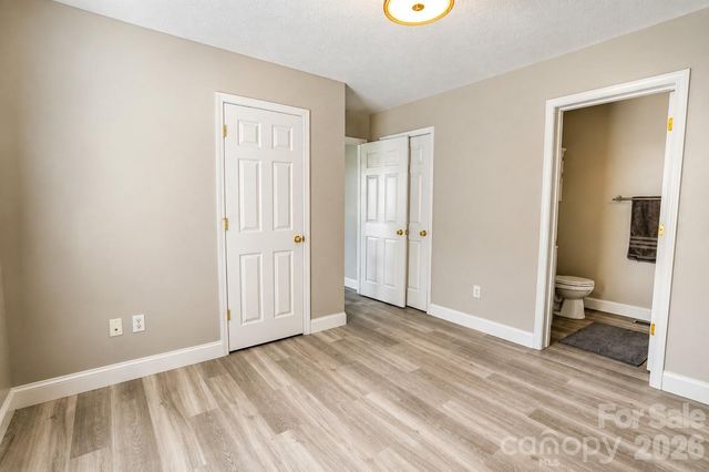 43 Moore Avenue, Asheville, NC 28806