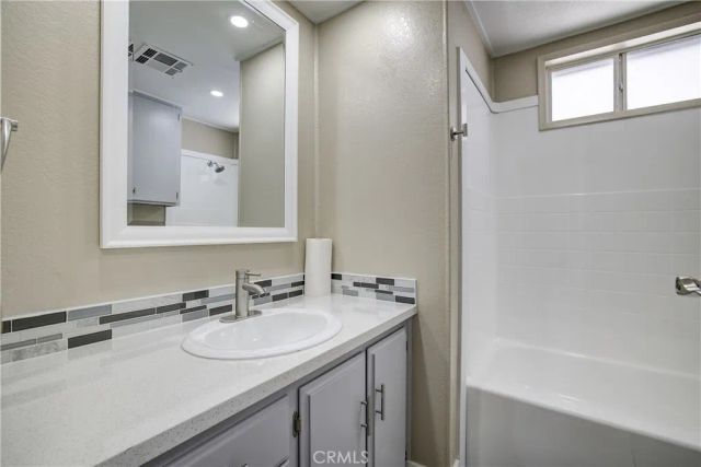 3700 Buchanan 58, Riverside, CA 92503