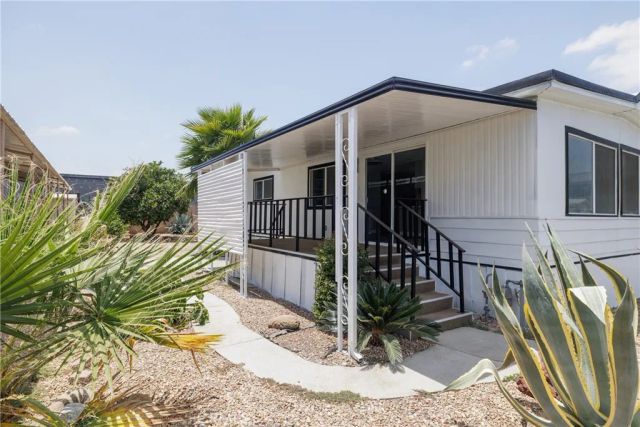 3700 Buchanan 58, Riverside, CA 92503