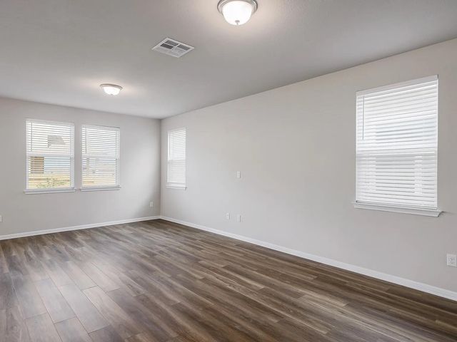 10702 Sentinel DR, Austin, TX 78747