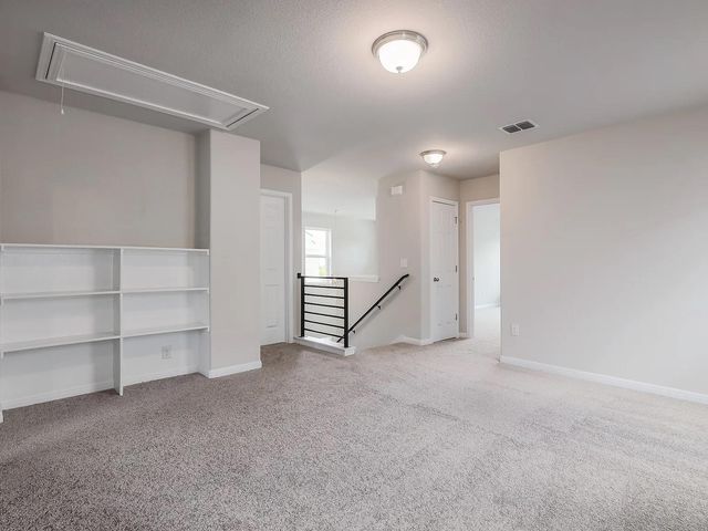 10702 Sentinel DR, Austin, TX 78747