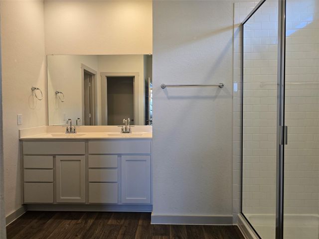 200 Lavaca River LN, Hutto, TX 78634