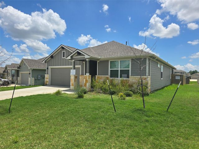 200 Lavaca River LN, Hutto, TX 78634