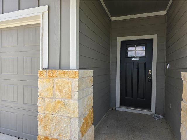 200 Lavaca River LN, Hutto, TX 78634