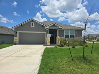 200 Lavaca River LN, Hutto, TX 78634