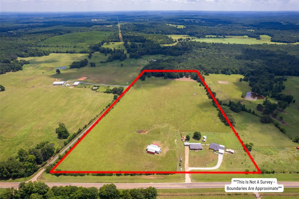 6888 FM 2888, Naples, TX 75568