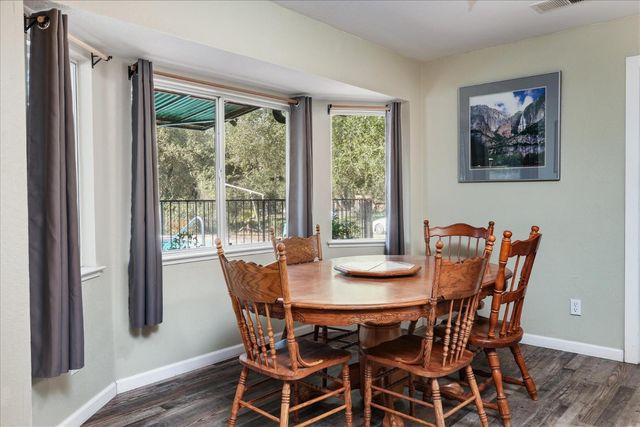 42406 Windy Gap Drive, Ahwahnee, CA 93601