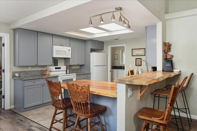 42406 Windy Gap Drive, Ahwahnee, CA 93601