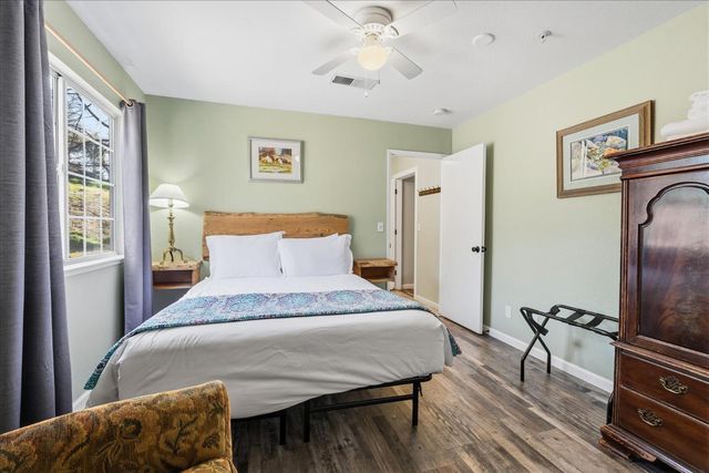 42406 Windy Gap Drive, Ahwahnee, CA 93601