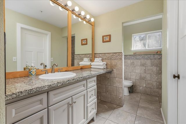 42406 Windy Gap Drive, Ahwahnee, CA 93601