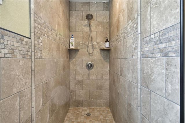 42406 Windy Gap Drive, Ahwahnee, CA 93601