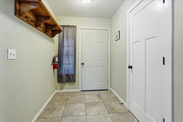42406 Windy Gap Drive, Ahwahnee, CA 93601