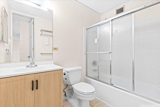 1415 Punahou Street 406, Honolulu, HI 96822